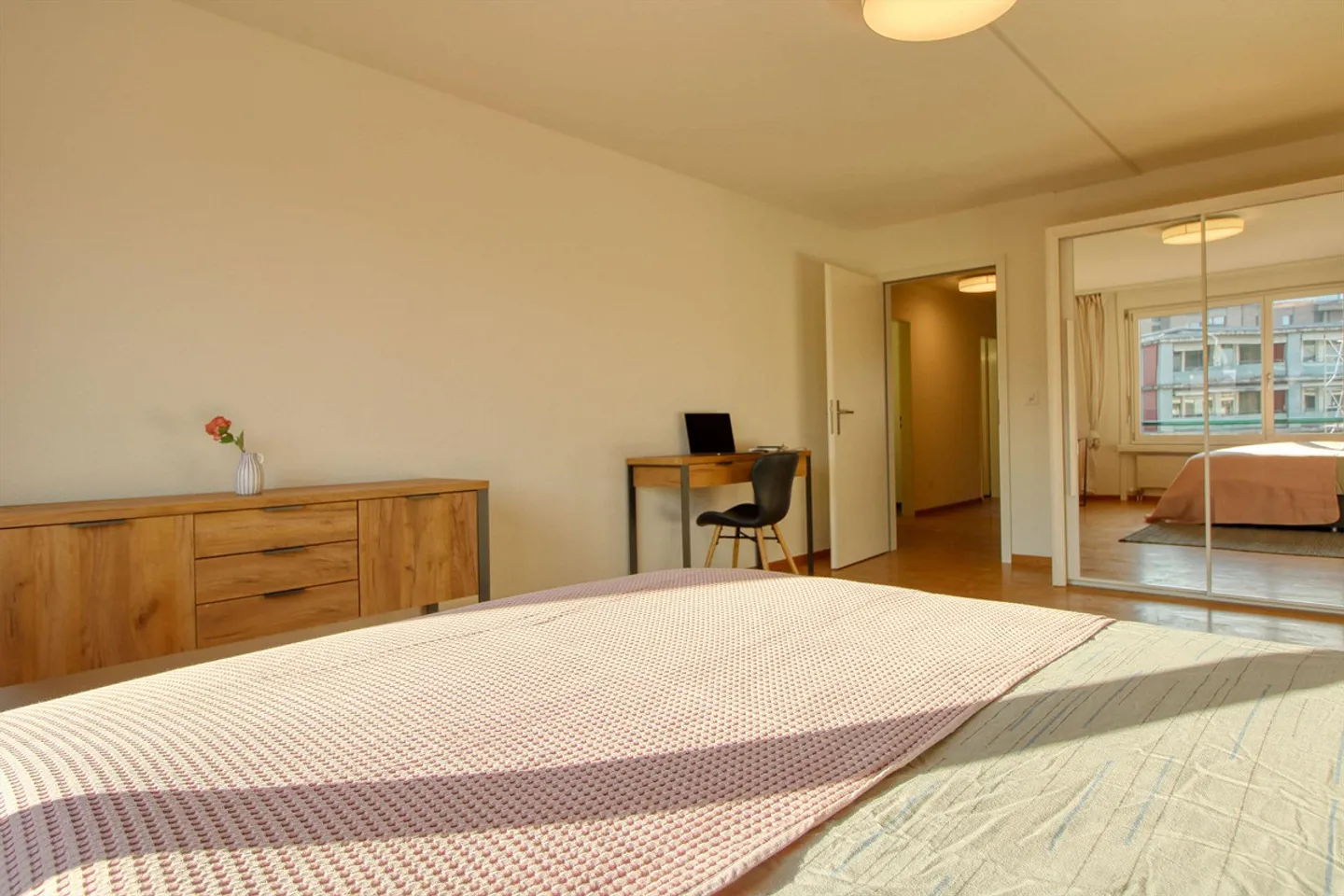 Möbliertes Zimmer in Wiedikon - Foto 3 von 15