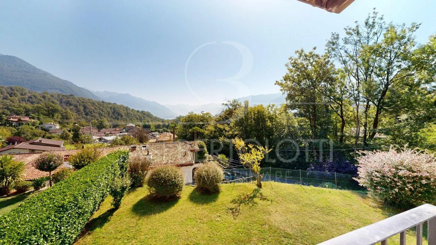 A House That Touches Your Heart - Mediterranean Happiness in Arcegno - Photo 11 of 11