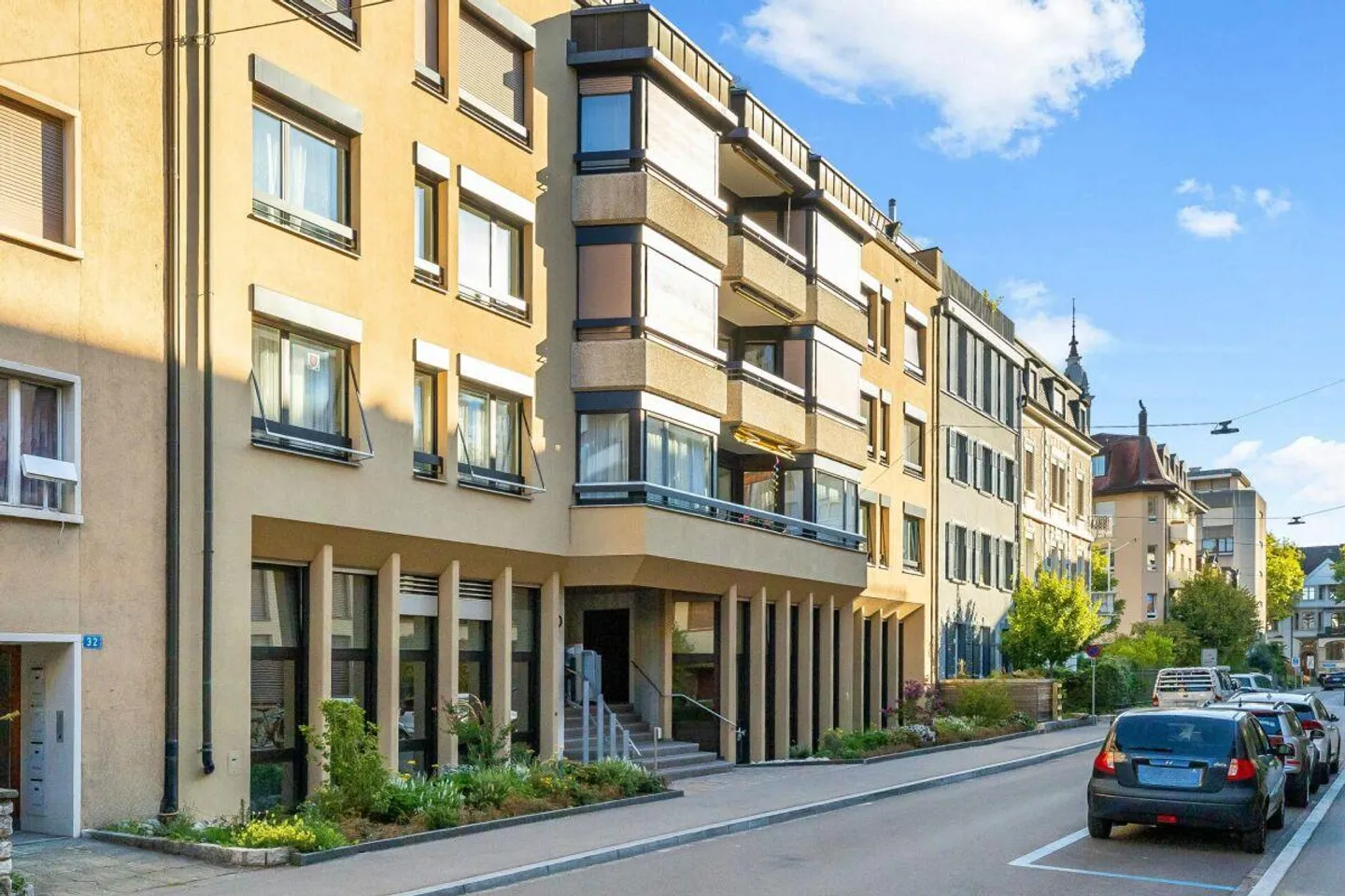 Attractive 4.5-room penthouse apartment with 2 terraces and 2 parking spaces... - Photo 1 of 12