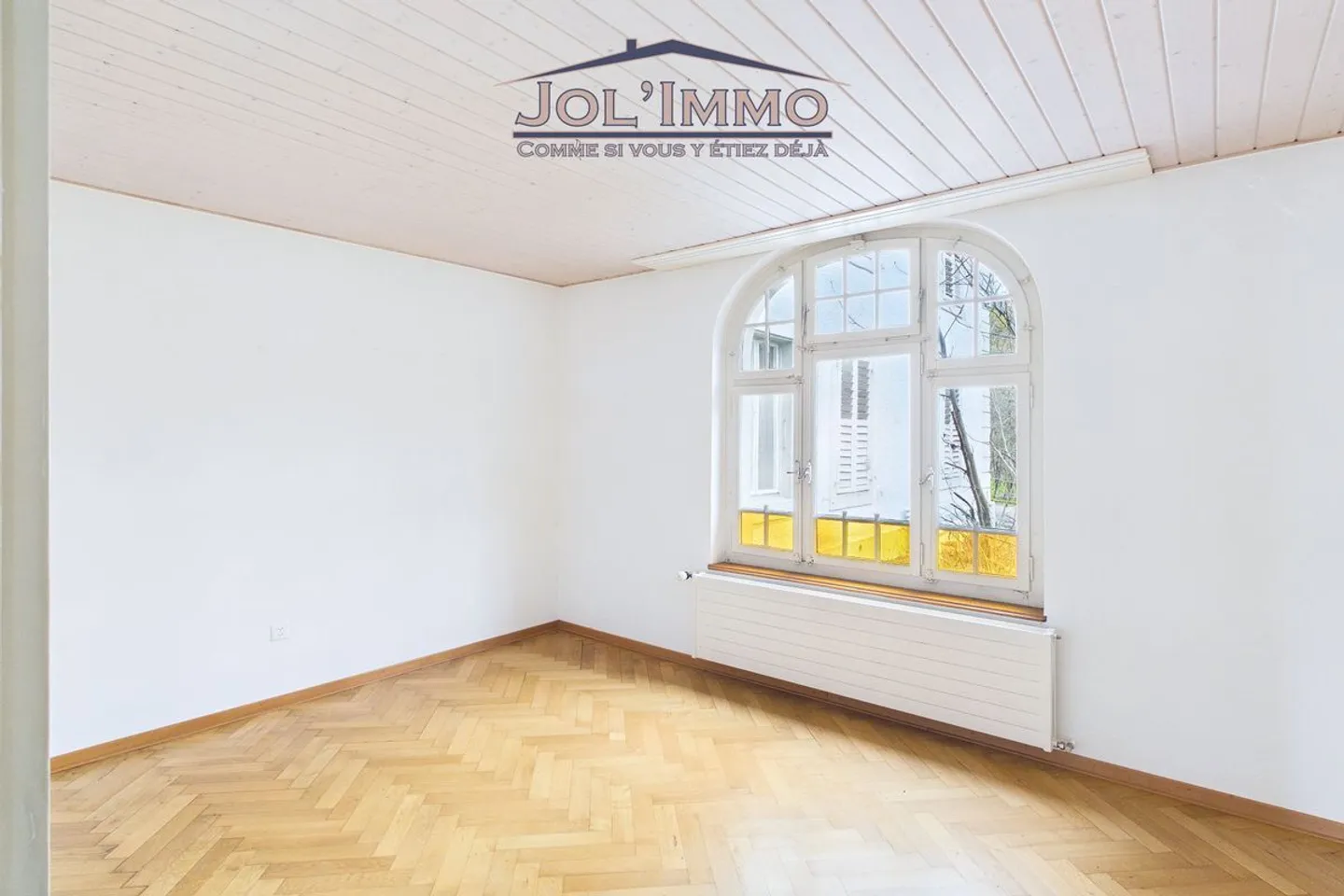 Property with character and 3 apartments and building land in Perrefitte - Photo 7 of 13