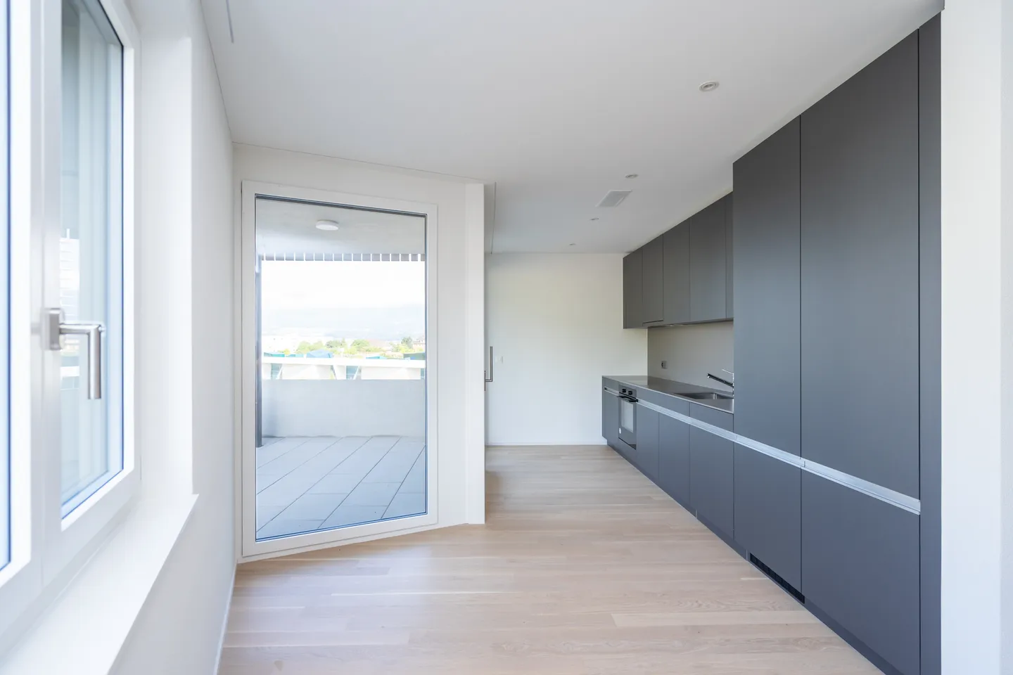 Appartamento luminoso con comfort moderni - Foto 3 di 10