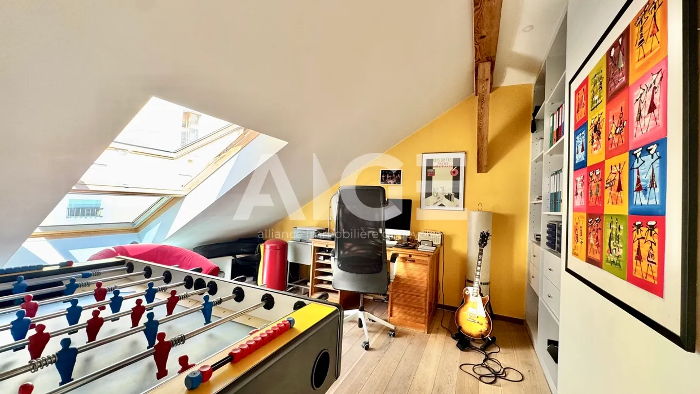 5 pièces avec parking au Pâquis - Photo 8 sur 10