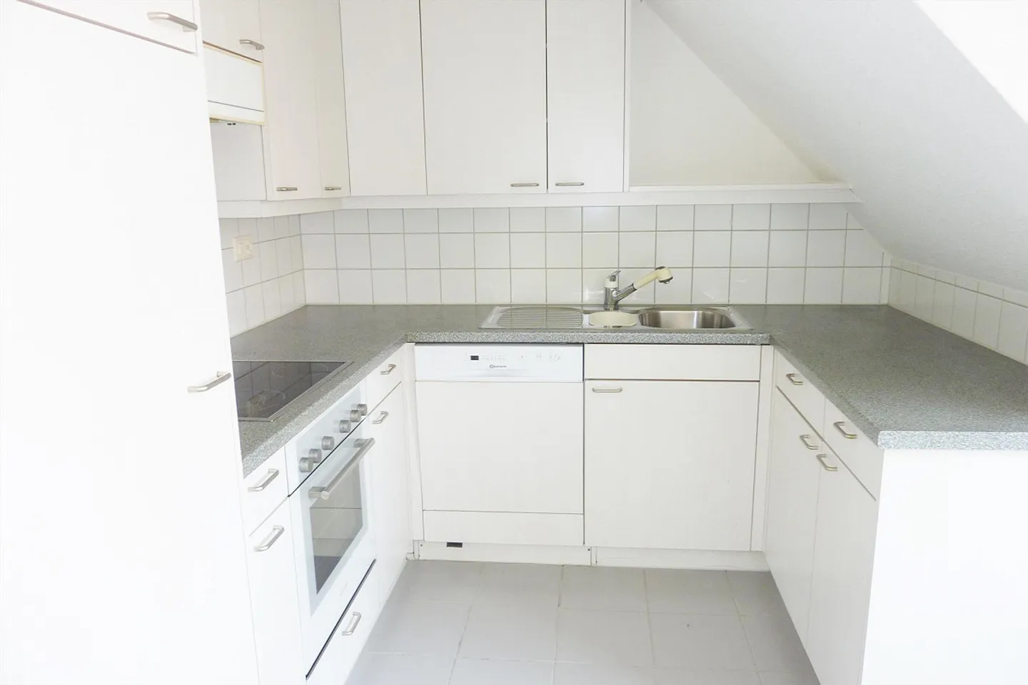 Appartamento in affitto - Foto 4 di 10