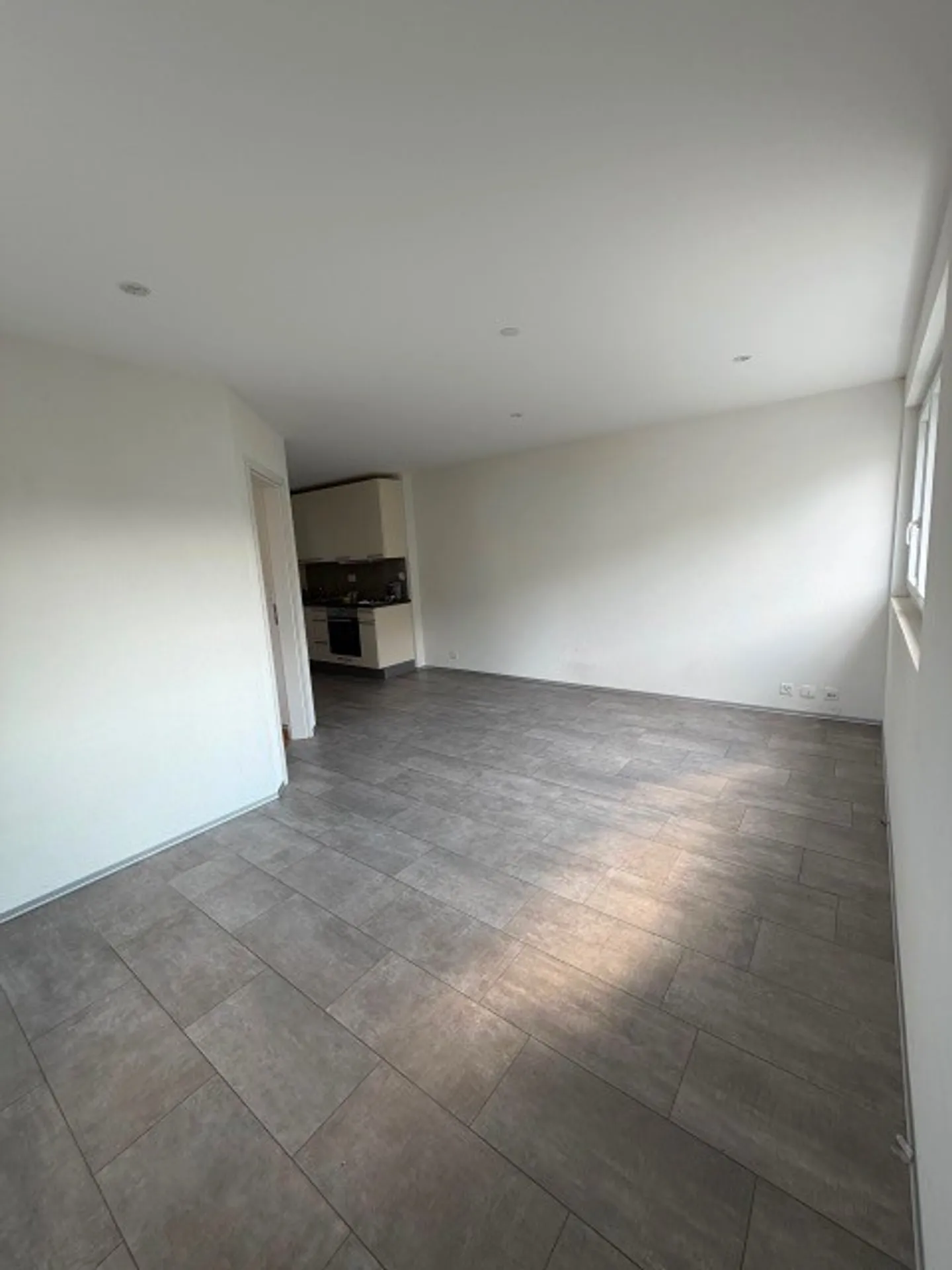 2-Zimmer-Wohnung im 2. Stock - Foto 3 von 6