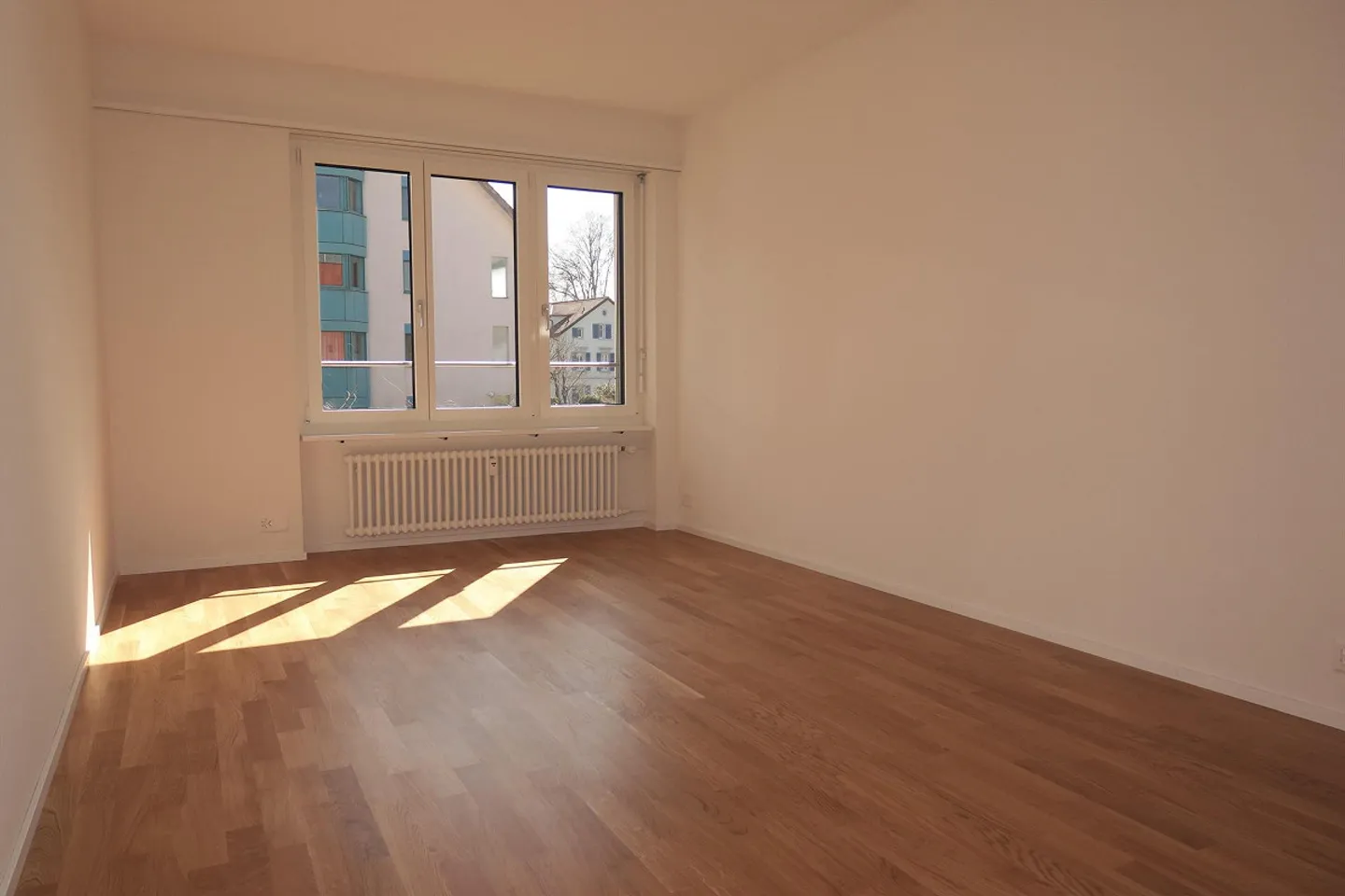Zentrales Apartment mit Balkonen - Foto 12 von 13
