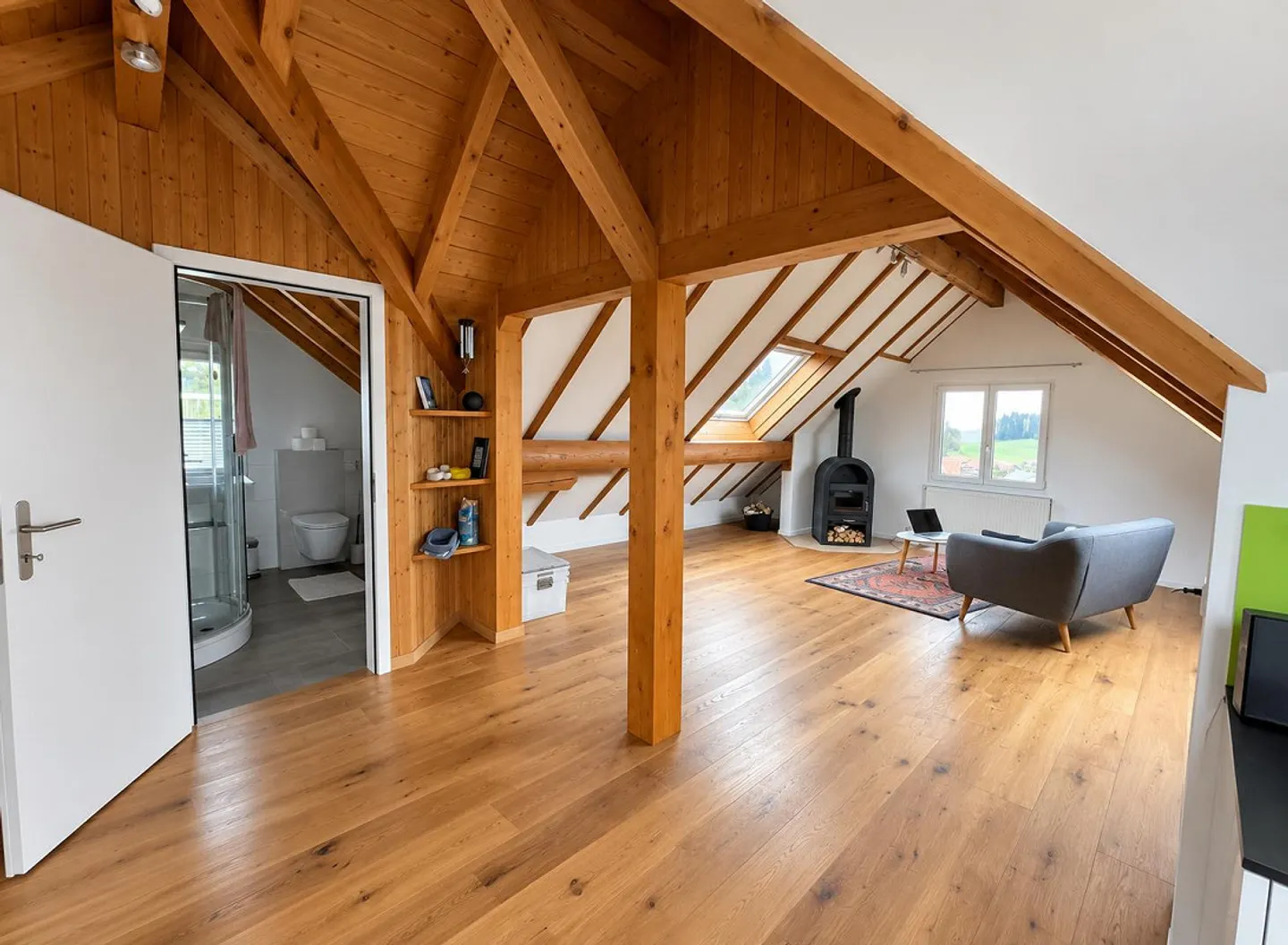 Appartement sous les combles de 2,5 pièces à Meierskappel - Photo 1 sur 4