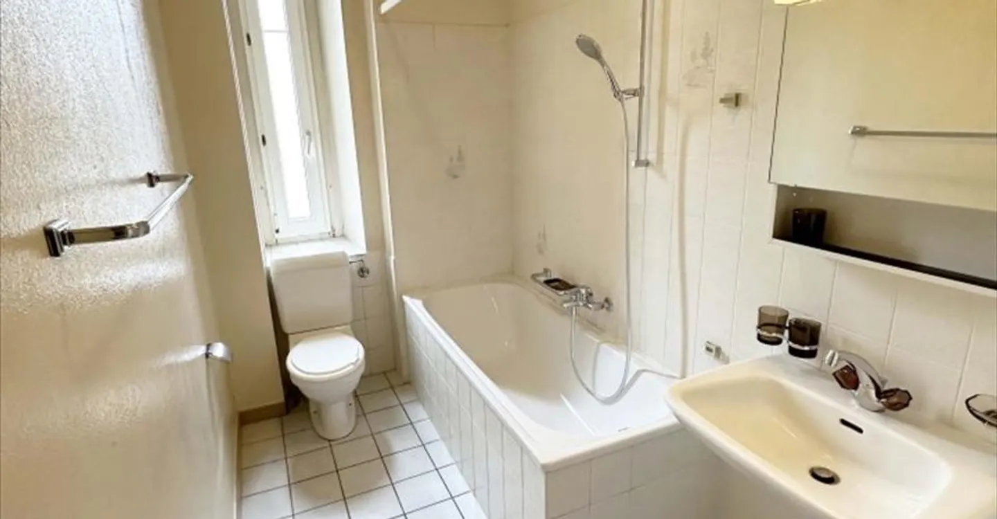 05600 - 4.5 Zimmer Wohnung - J.-F.-Houriet 5 - Le Locle - Foto 5 von 5
