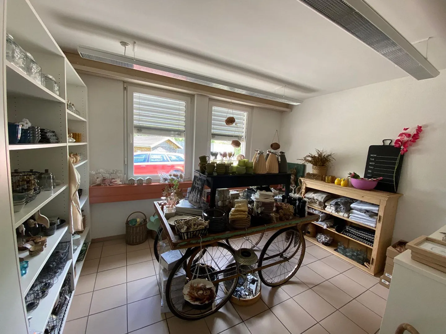 Commercial Spaces & Offices - Photo 12 of 24