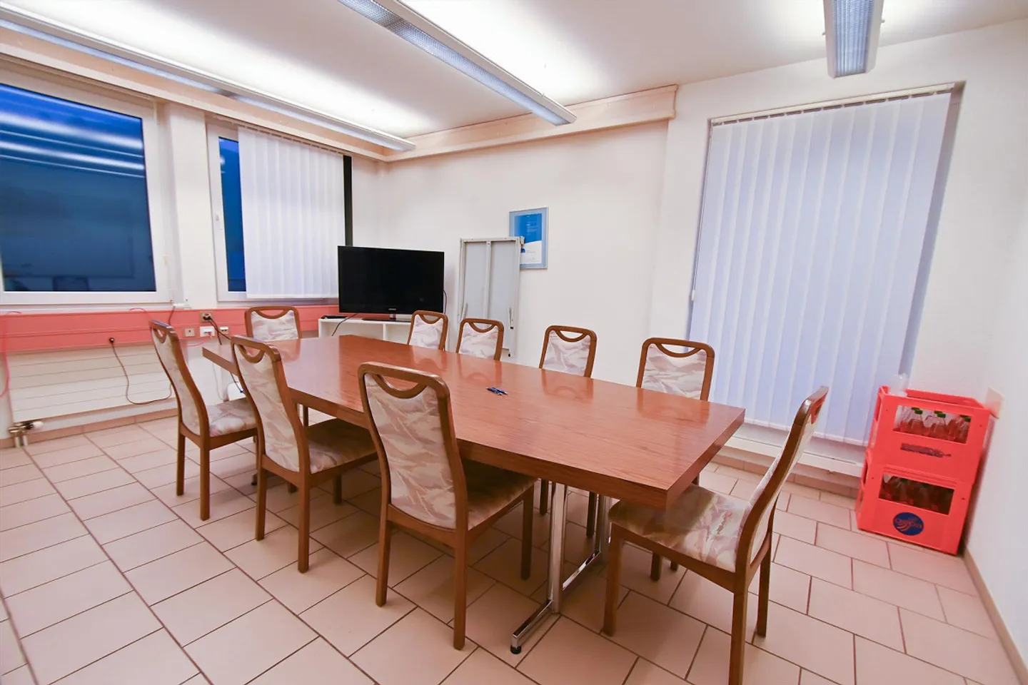 Commercial Spaces & Offices - Photo 18 of 24