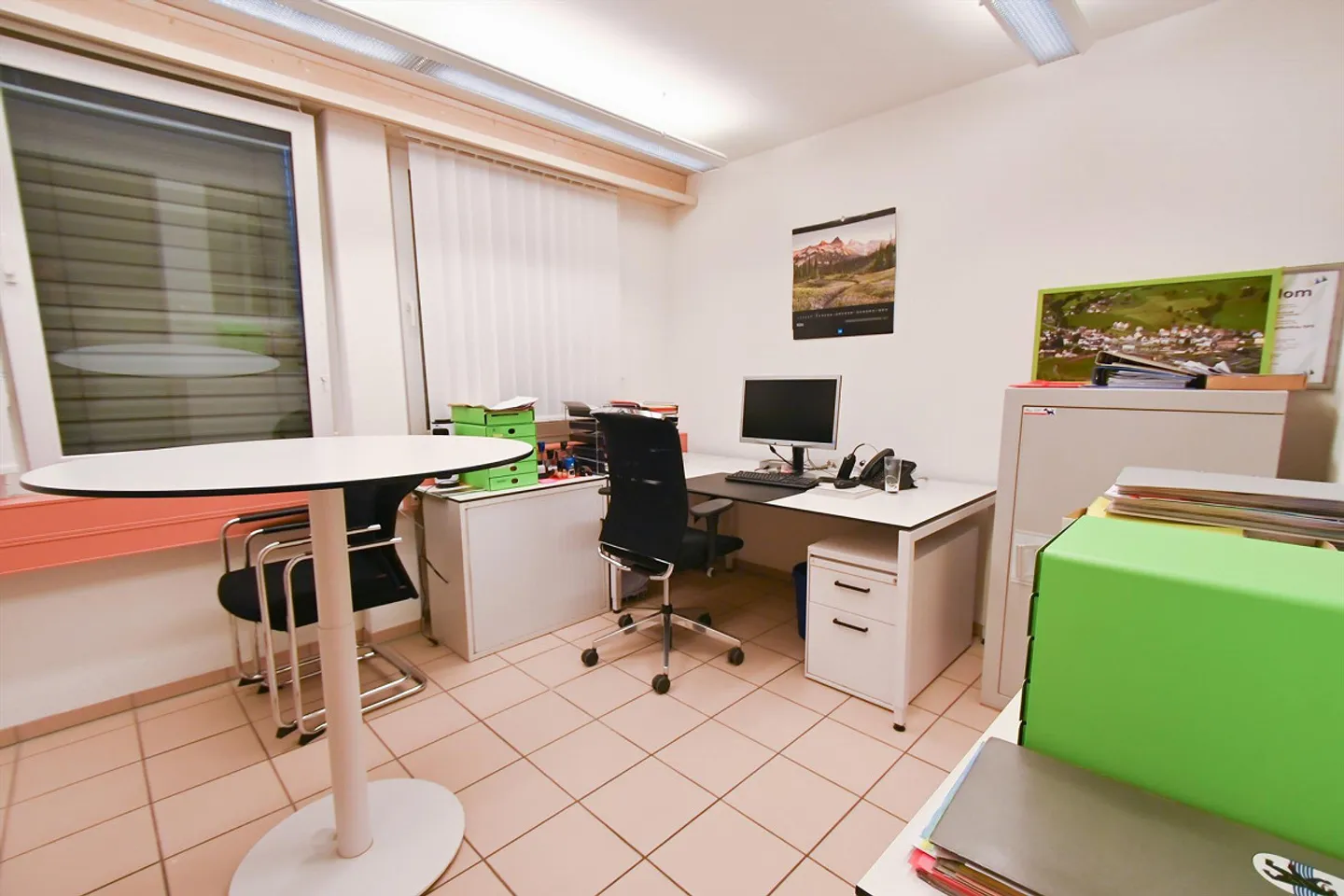 Commercial Spaces & Offices - Photo 20 of 24