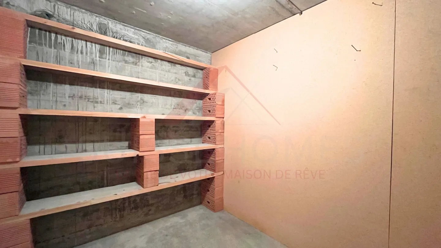 Raro a Neuchâtel: duplex familiare di 149 m² con terrazza, giardino e garage doppio - Foto 22 di 27