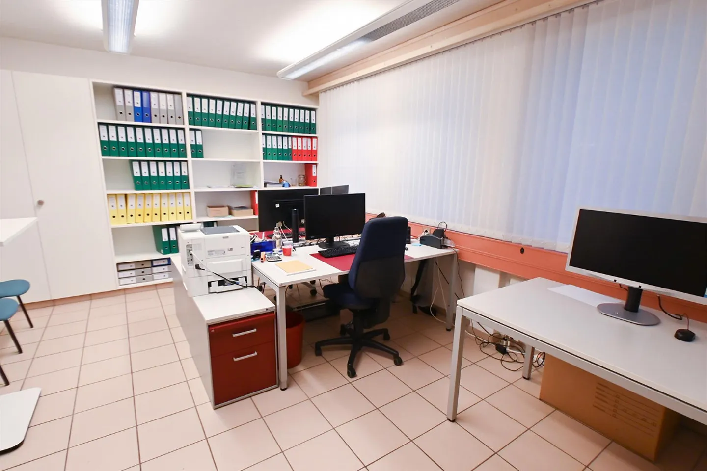 Commercial Spaces & Offices - Photo 21 of 24