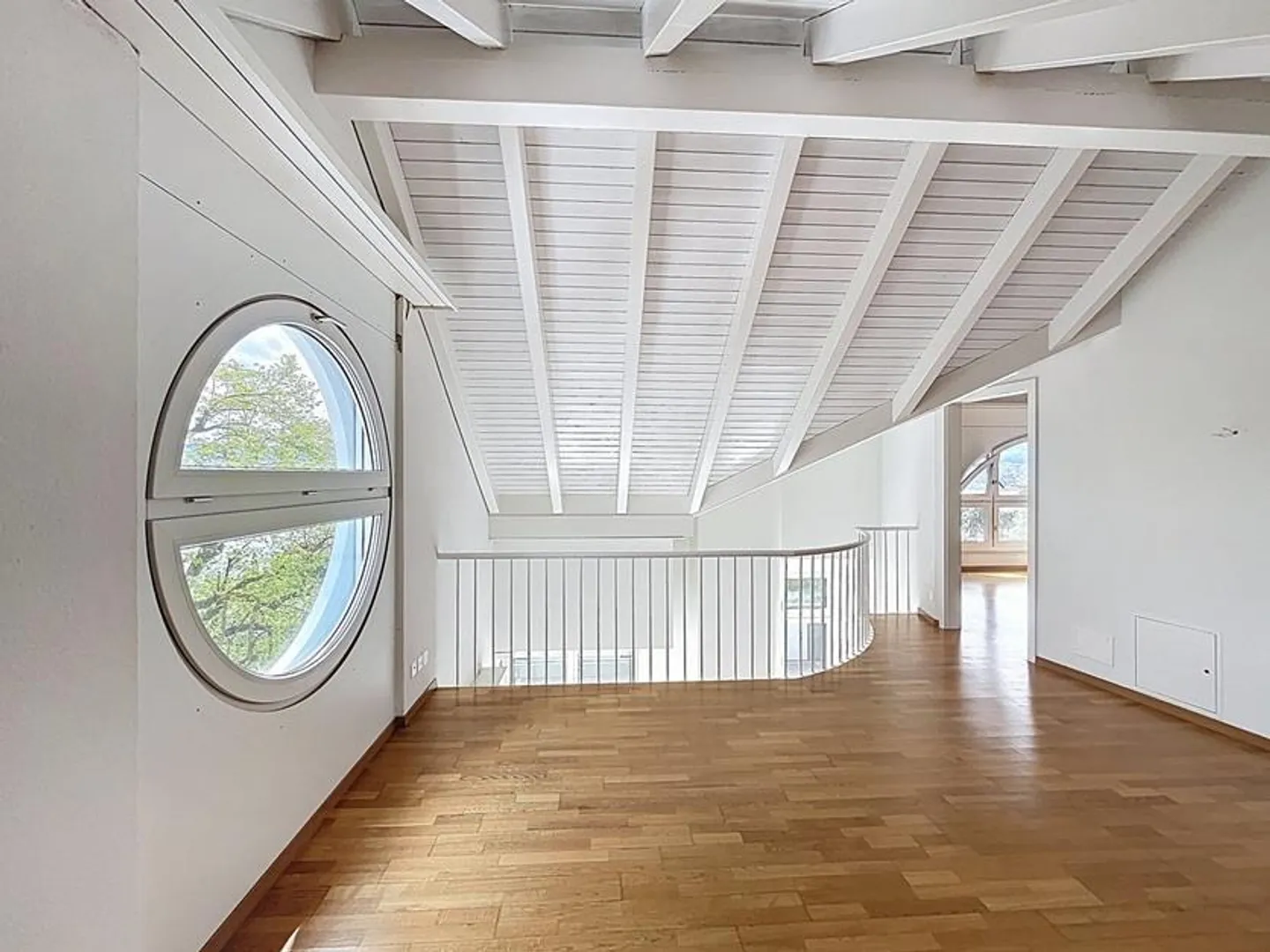 Esclusivo appartamento duplex di 4 stanze con vista lago a Herrliberg - Foto 6 di 12