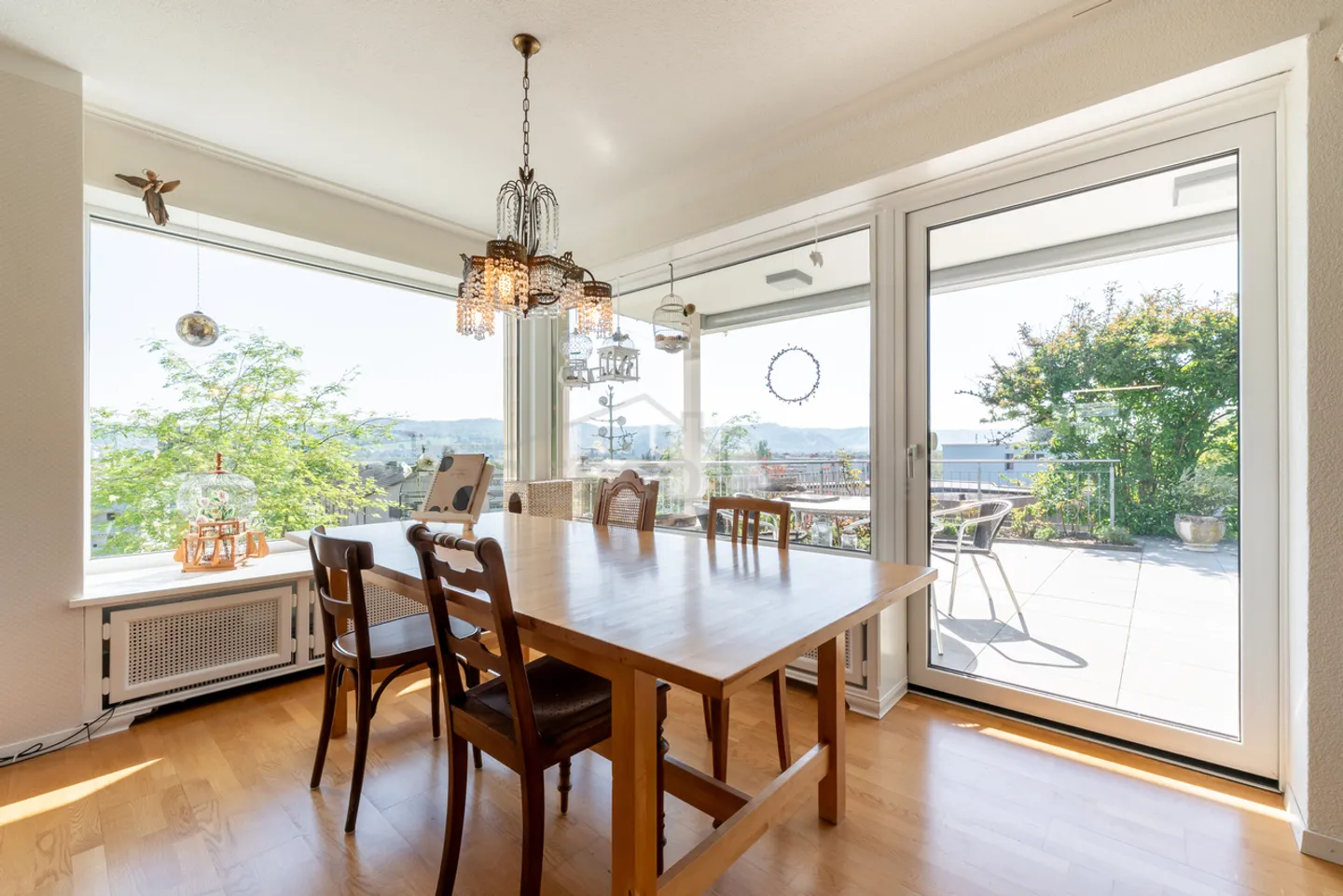A home full of light, life, and space! - Photo 3 of 14