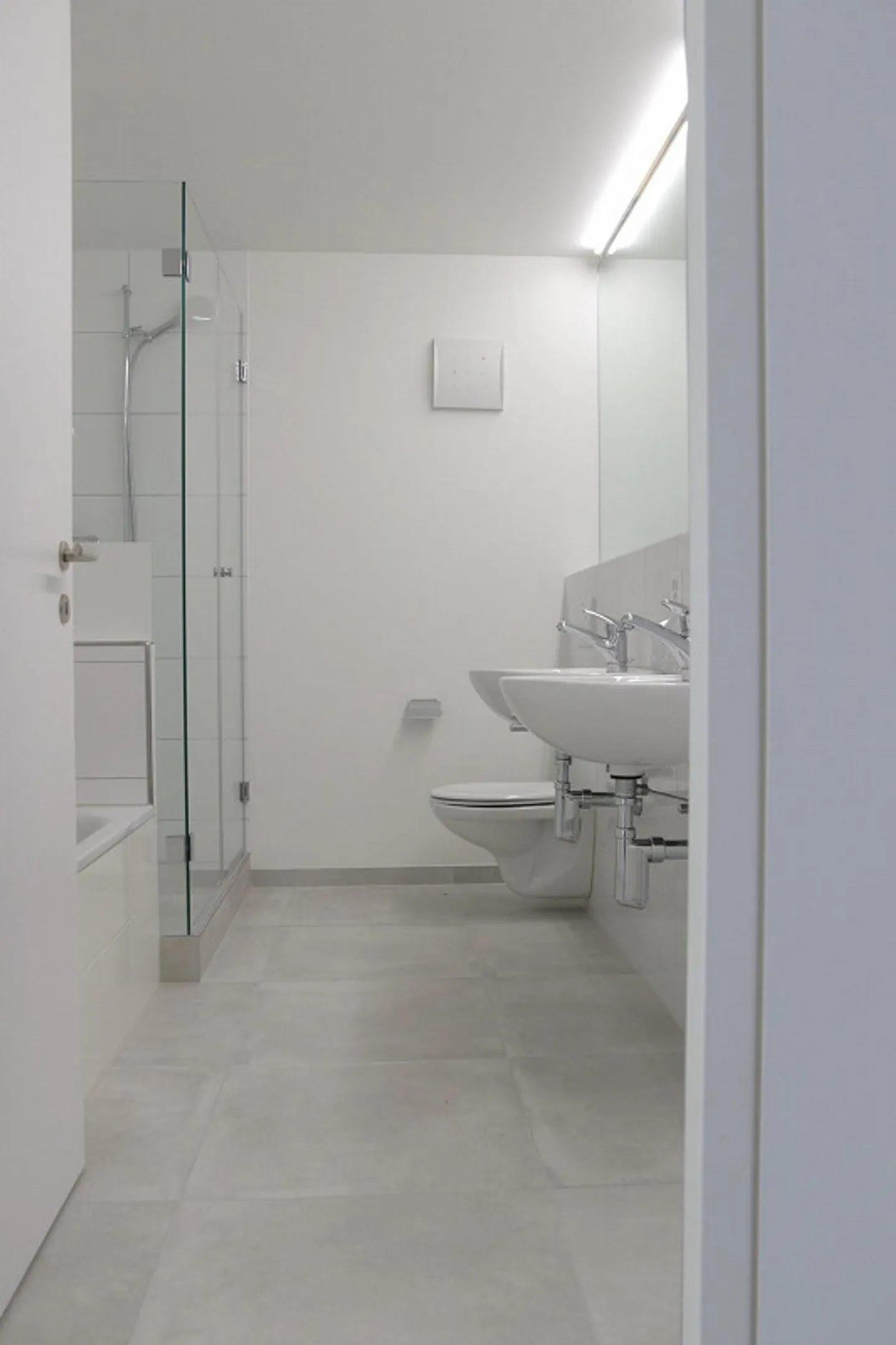Appartamento esclusivo di 3,5 locali con loggia a Oberwil - Foto 6 di 8