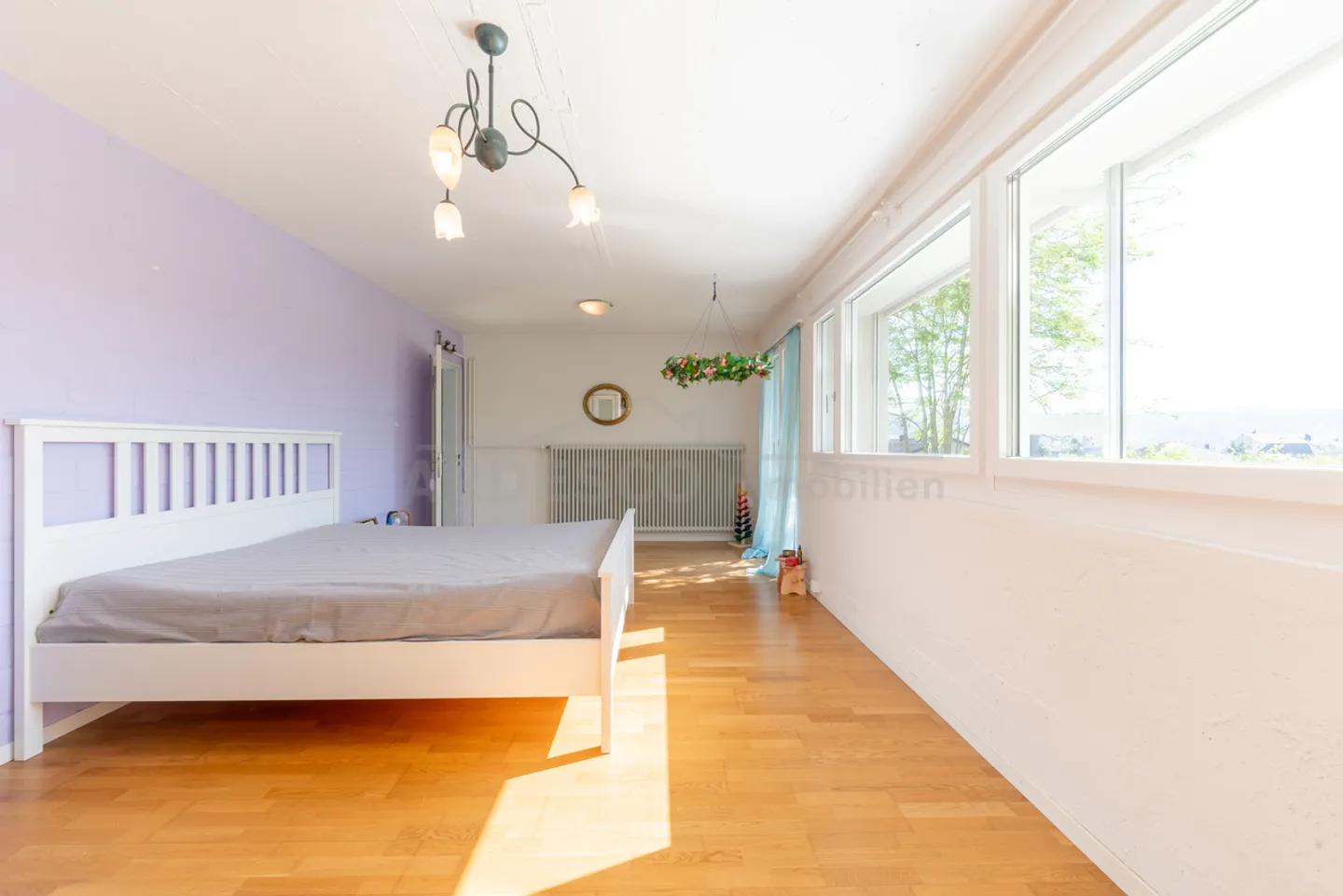A home full of light, life, and space! - Photo 10 of 14