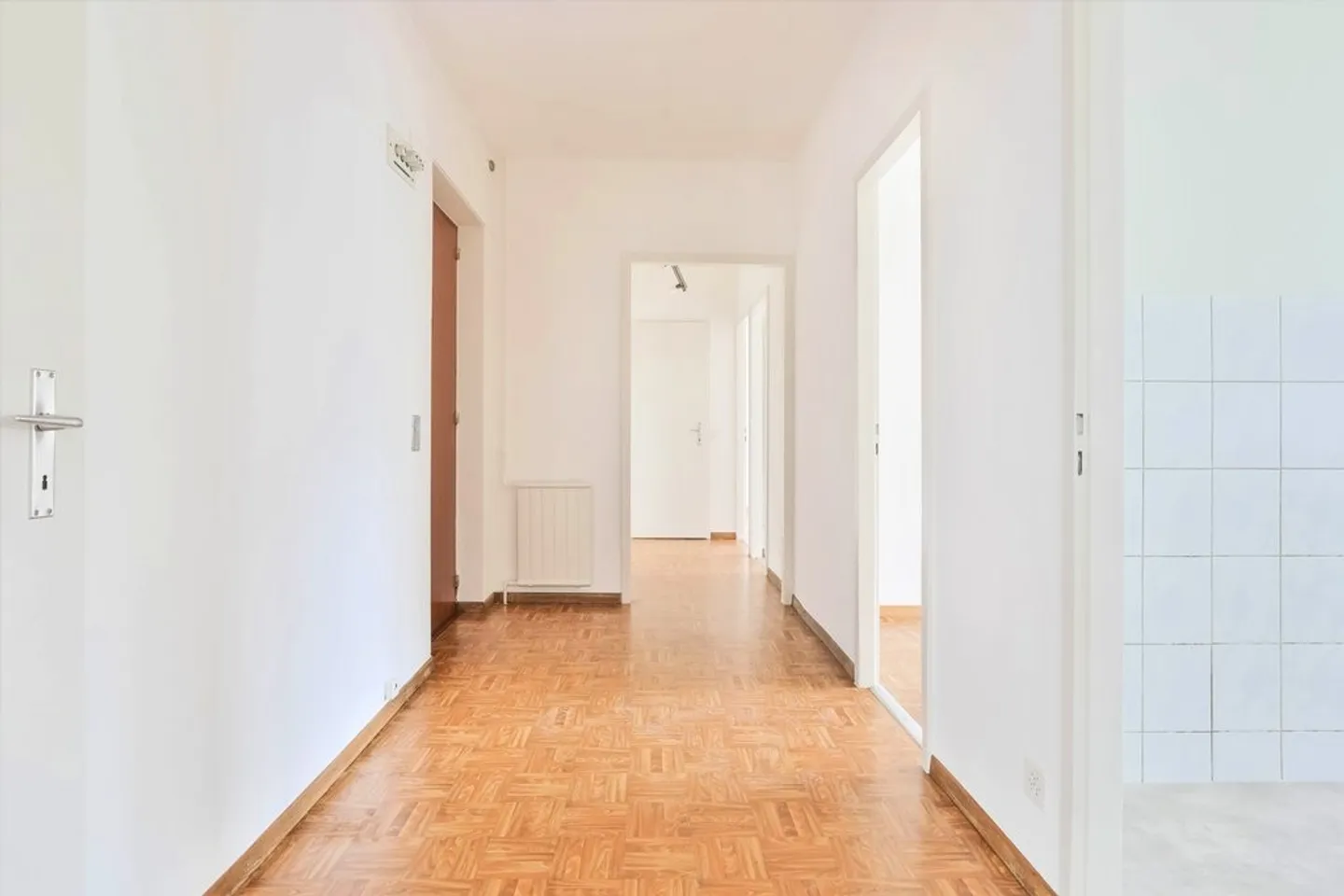 2-Zimmer-Unterkunft in der Nähe internationaler Organisationen - Foto 2 von 8