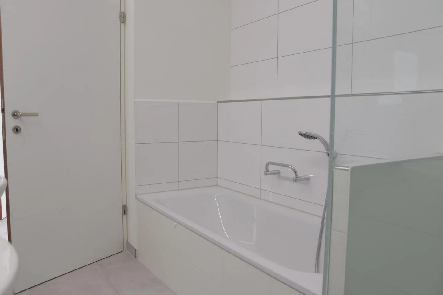 Appartamento esclusivo di 3,5 locali con loggia a Oberwil - Foto 8 di 8