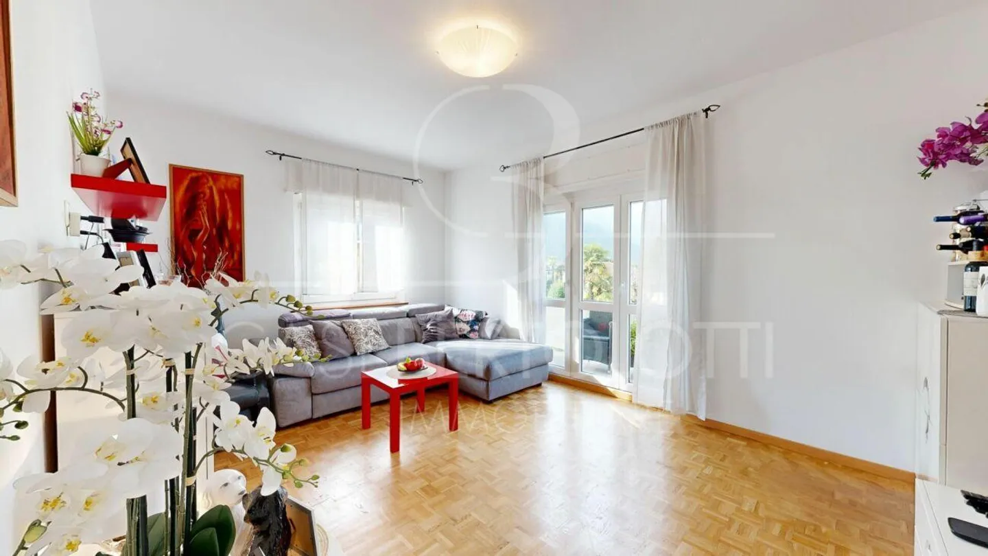 Charming multi-family building with two residential units and accessory building - Photo 5 of 12