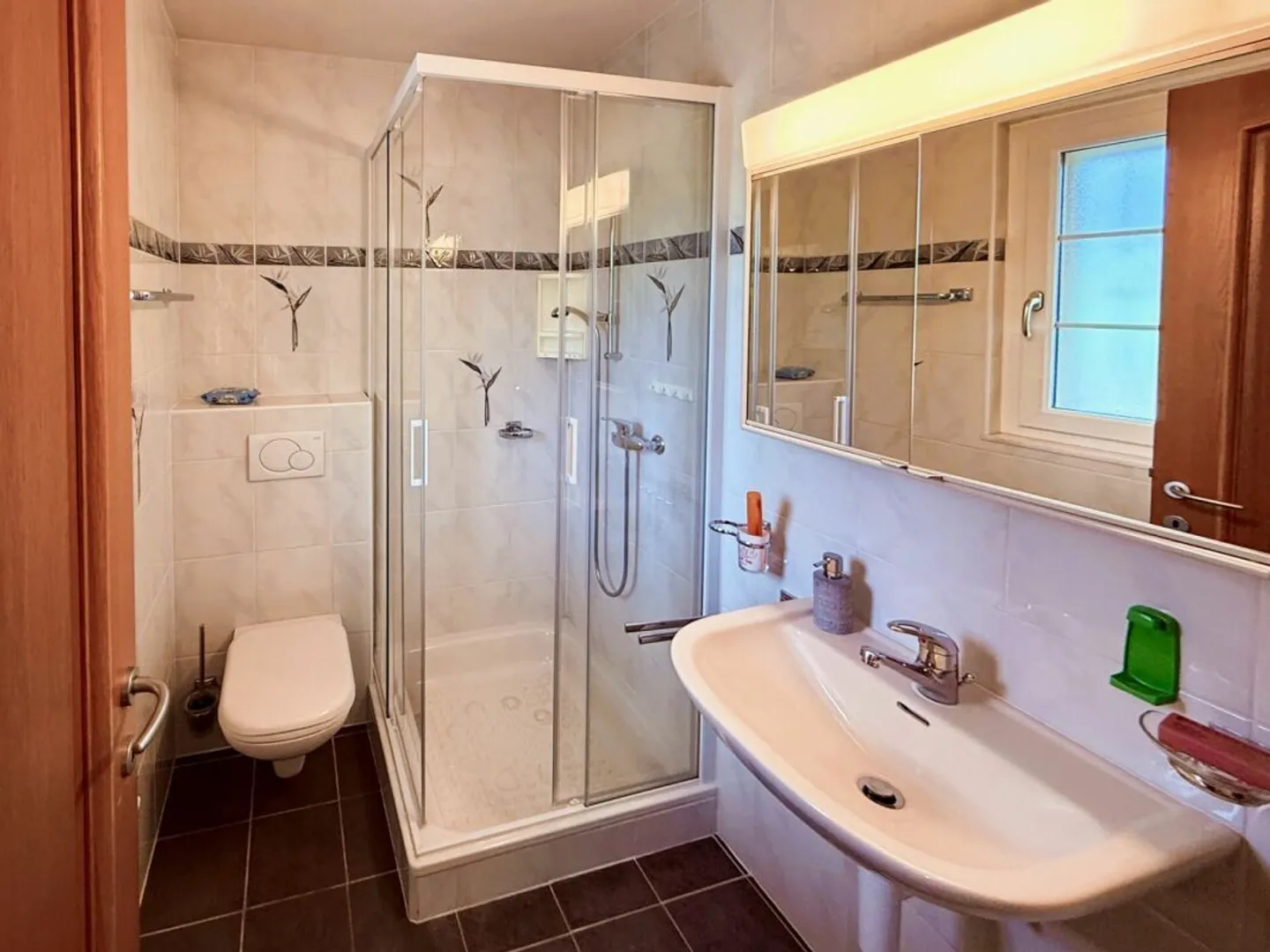 Stunning 4.5-room attached house with private garden and fireplace. - Photo 13 of 18