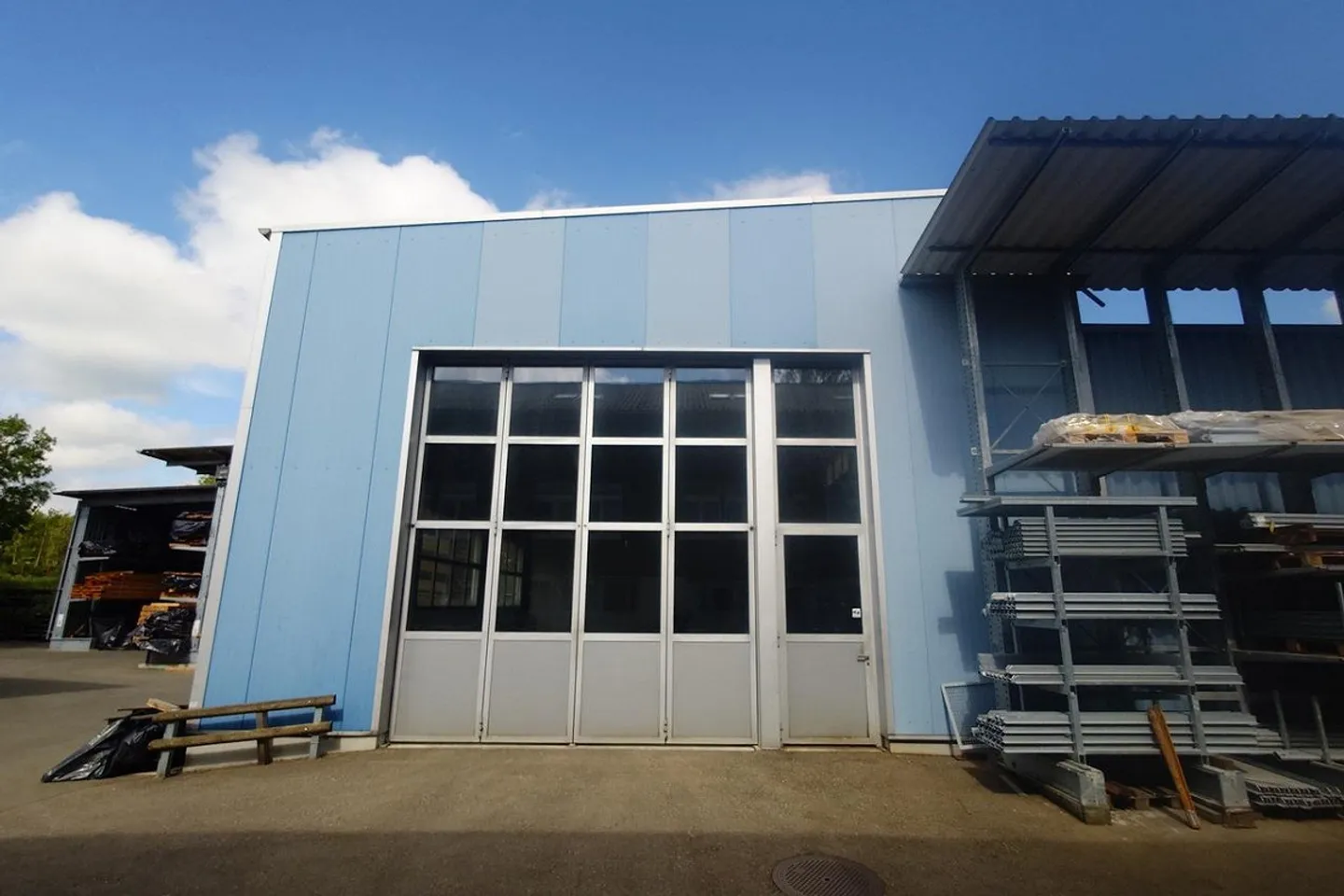 Produktionshalle nahe Grenze - Foto 2 von 5