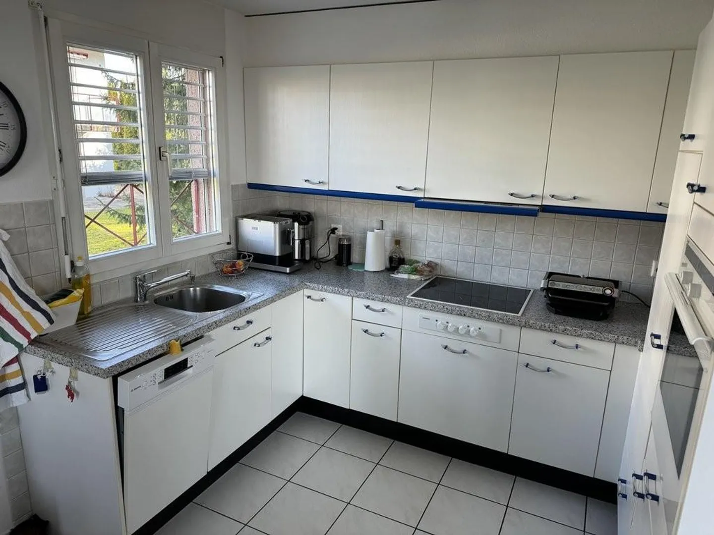 Your new apartment with a view of Lake Biel! - Photo 2 of 9