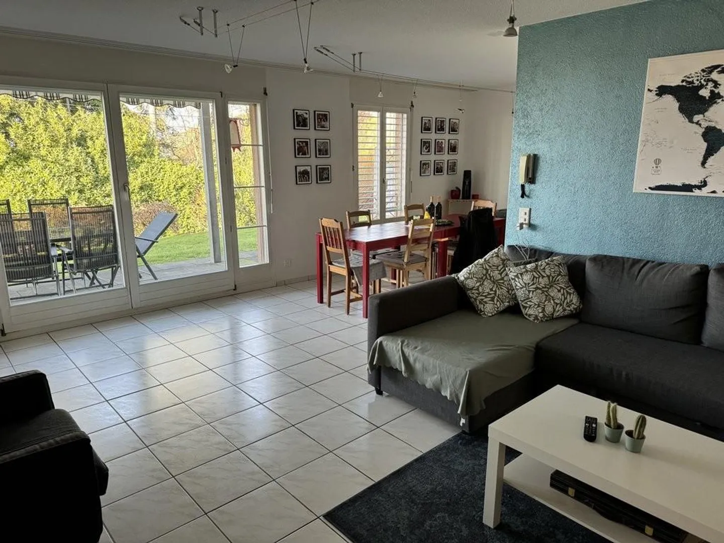 Your new apartment with a view of Lake Biel! - Photo 3 of 9
