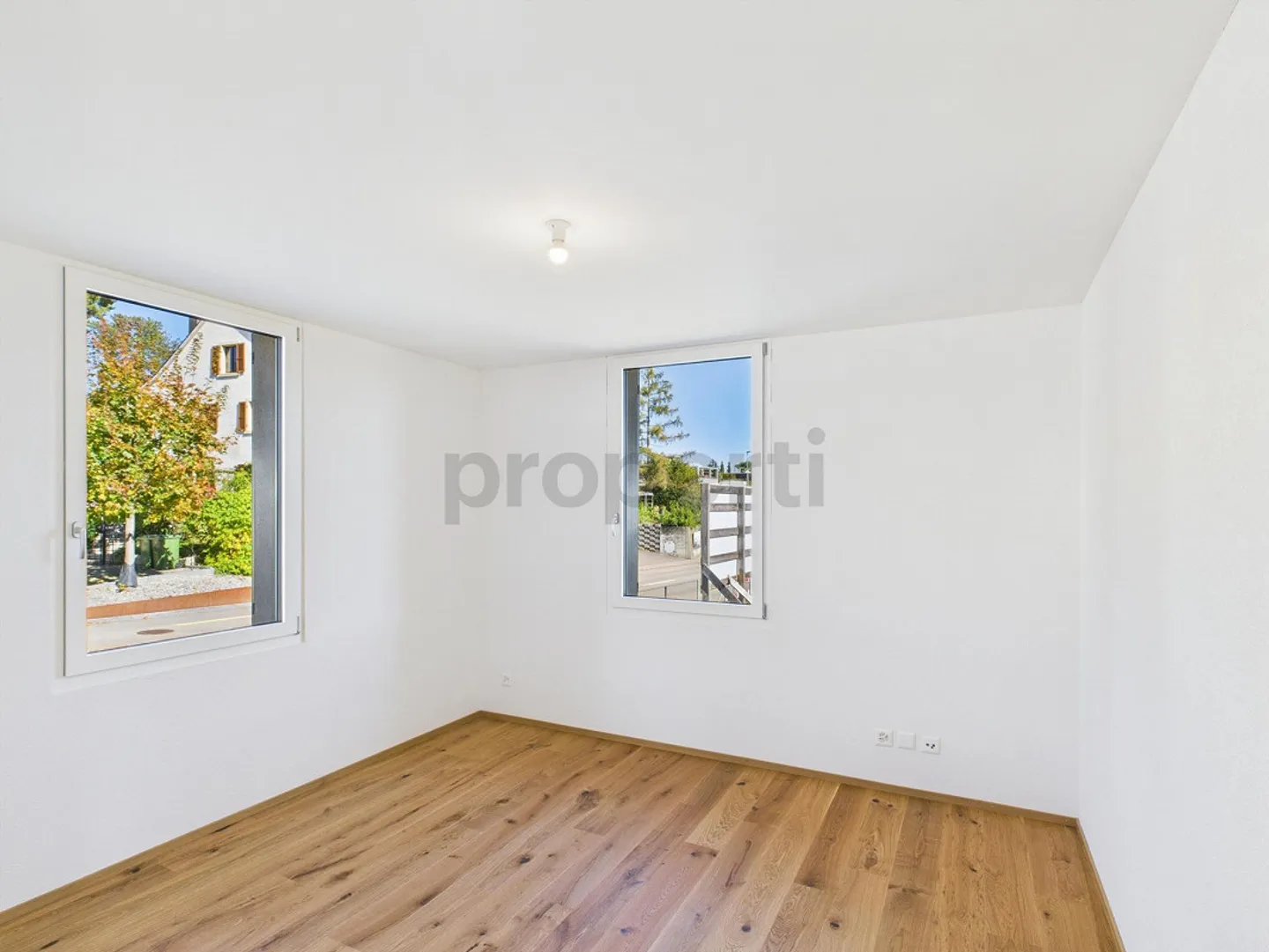 Charming 3.5-Room Apartment in the Heart of Oberwil - Photo 5 of 19