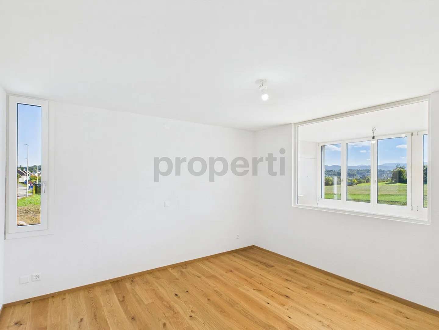 Charming 3.5-Room Apartment in the Heart of Oberwil - Photo 7 of 19