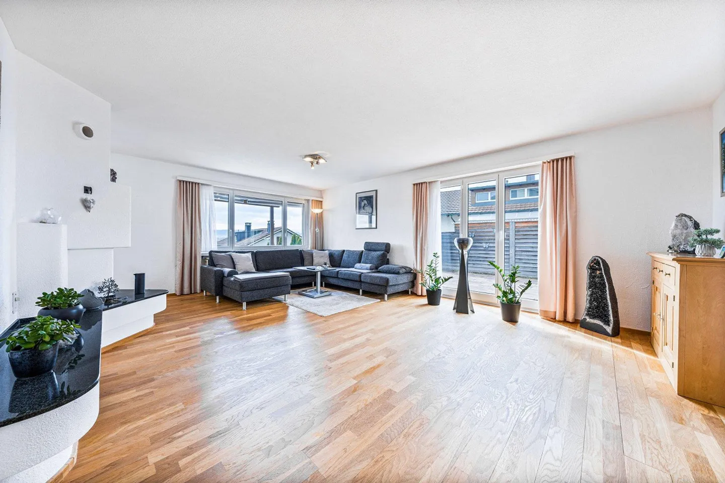 Charming Family Home with Garden - Photo 1 of 12