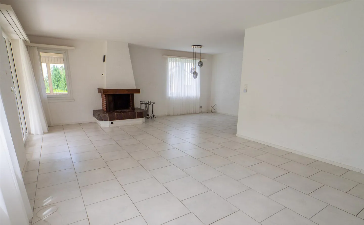 Single-family house with garden, seating area, double garage and Lake Constance view - Photo 8 of 29