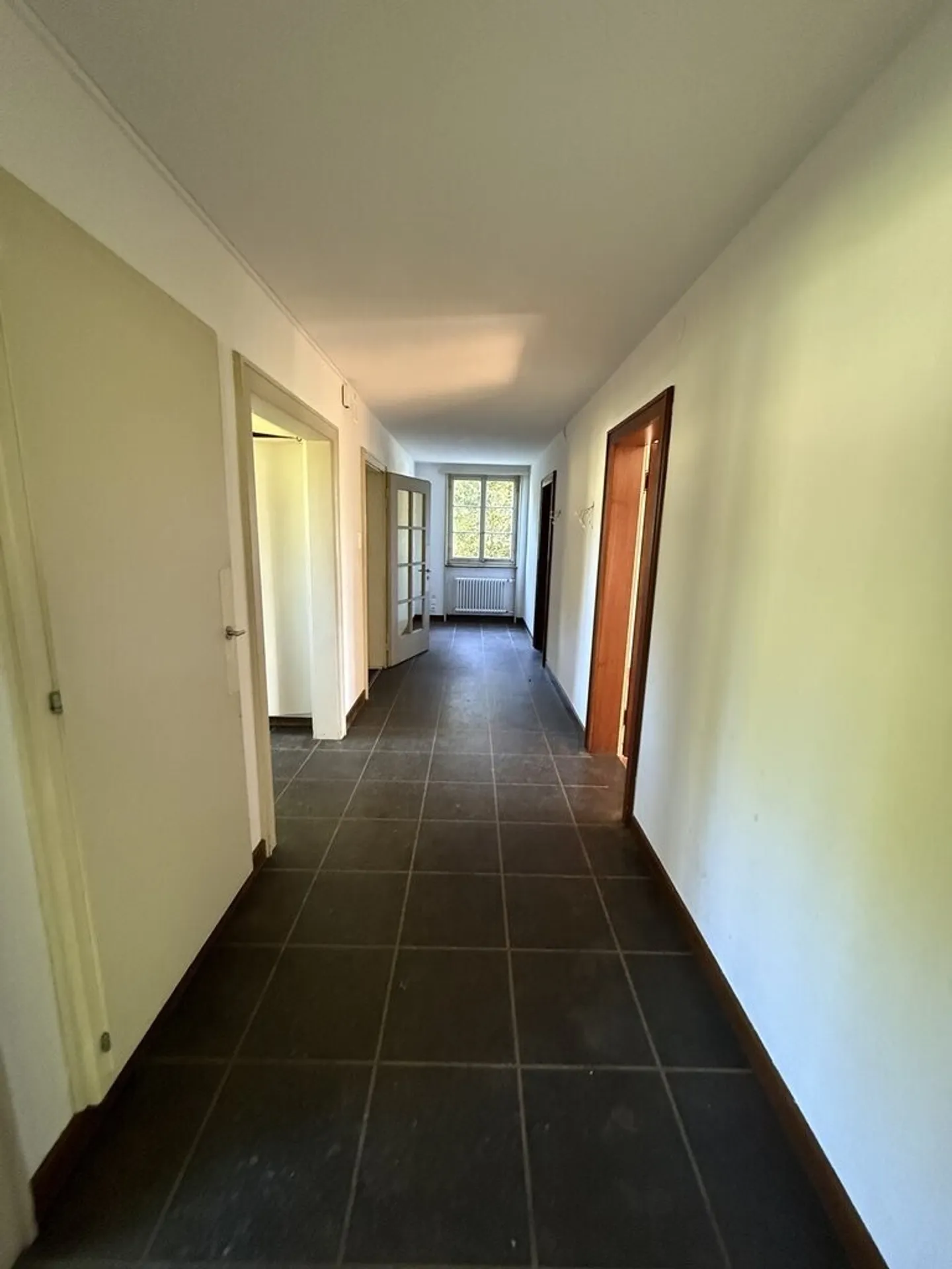 Single-family house with garden - plenty of space at an attractive rent - Photo 2 of 10
