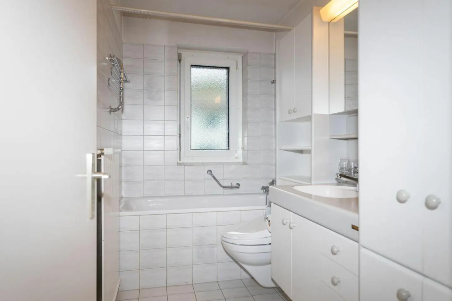 Appartement bien entretenu dans un quartier calme incluant 1 place de parking - Photo 6 sur 10
