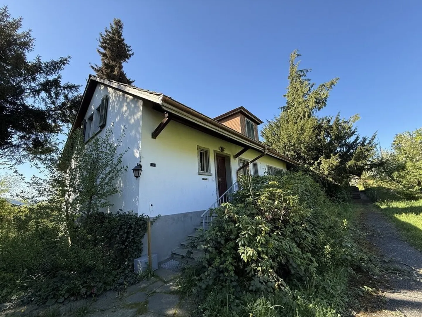 Single-family house with garden - plenty of space at an attractive rent - Photo 1 of 10
