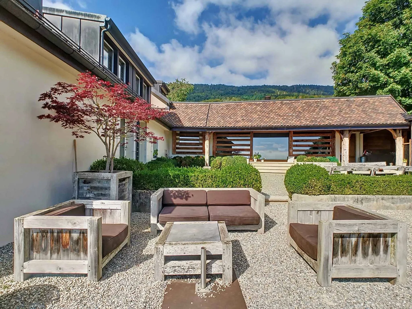 Grande propriété avec vue sur le lac - Photo 1 sur 12