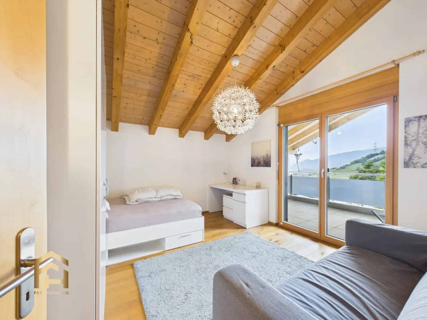 Maison individuelle moderne et lumineuse avec un espace généreux - Photo 13 sur 13