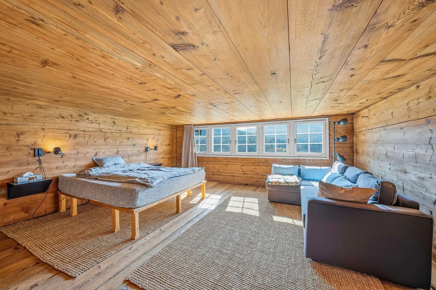 Historical Residential House with Barn and Forest - Photo 9 of 13