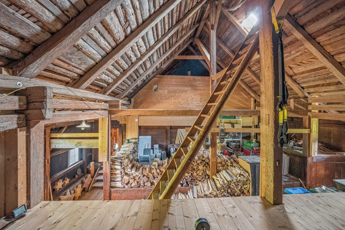 Historical Residential House with Barn and Forest - Photo 12 of 13