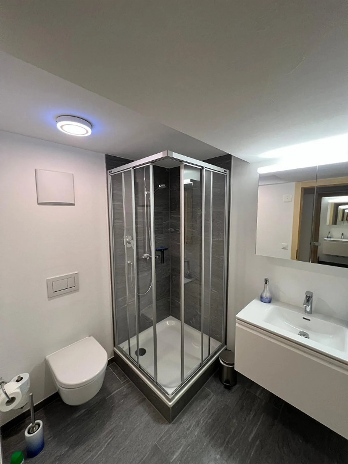 Appartamento con terrazza di 4,5 stanze con panorama alpino a Klosters-Monbiel - Foto 7 di 13