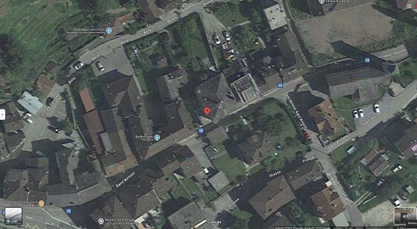 4-Familienhaus auch als Renditeobjekt / Casa di 4 app. rinnovata a... - Foto 31 di 36