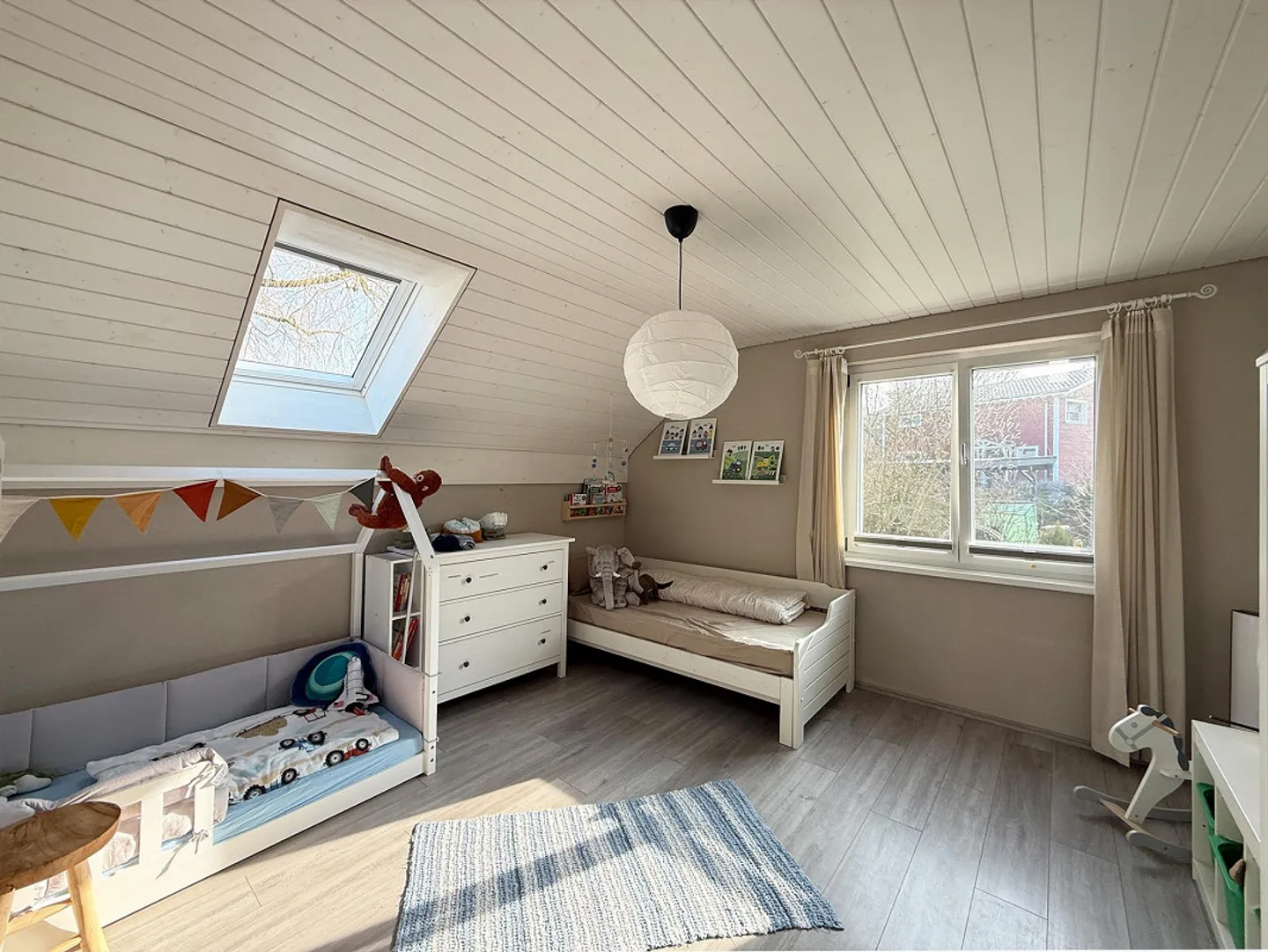 Maison individuelle intemporelle de 5,5 pièces avec jardin et carport - Photo 6 sur 12