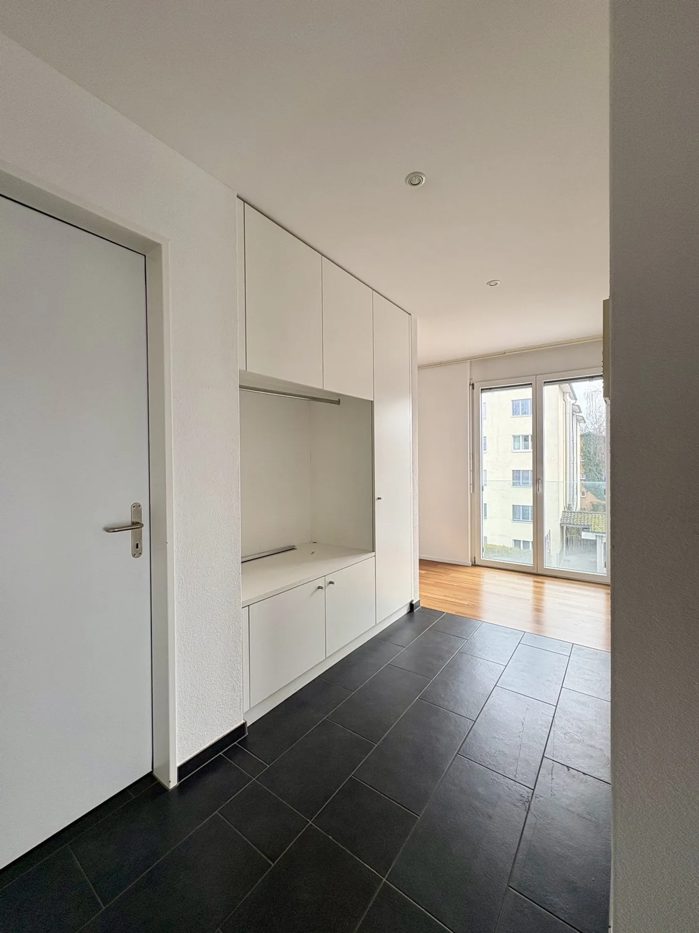 Appartement 4.5 pièces de 148 m² directement à la gare de Dübendorf - Photo 8 sur 27