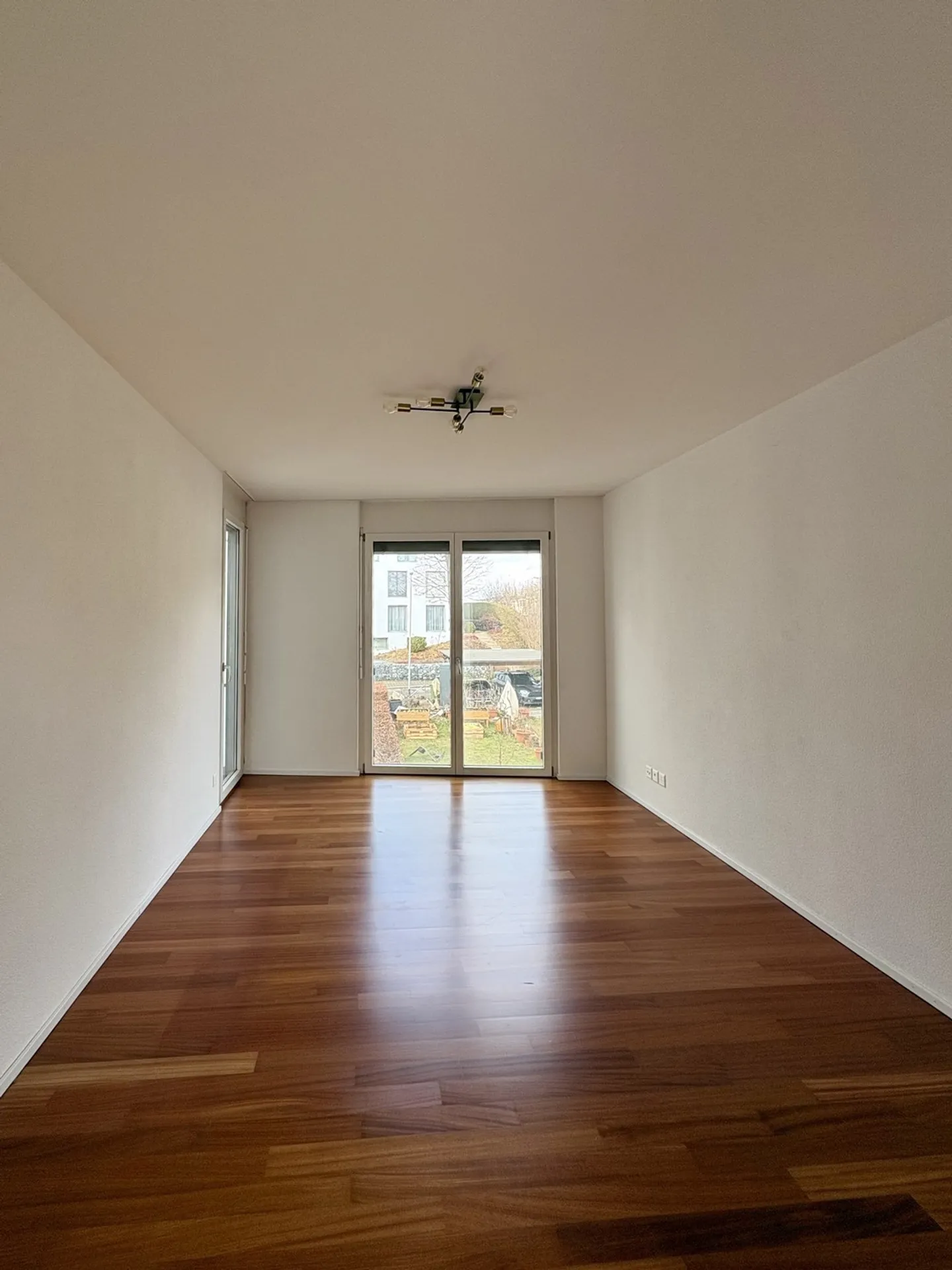 Appartement 4.5 pièces de 148 m² directement à la gare de Dübendorf - Photo 19 sur 27