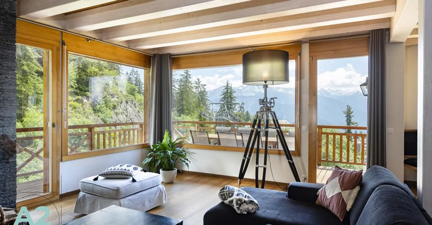 LUXUSCHALET ZU VERMIETEN AM FUSS DER PISTEN - Foto 3 von 12