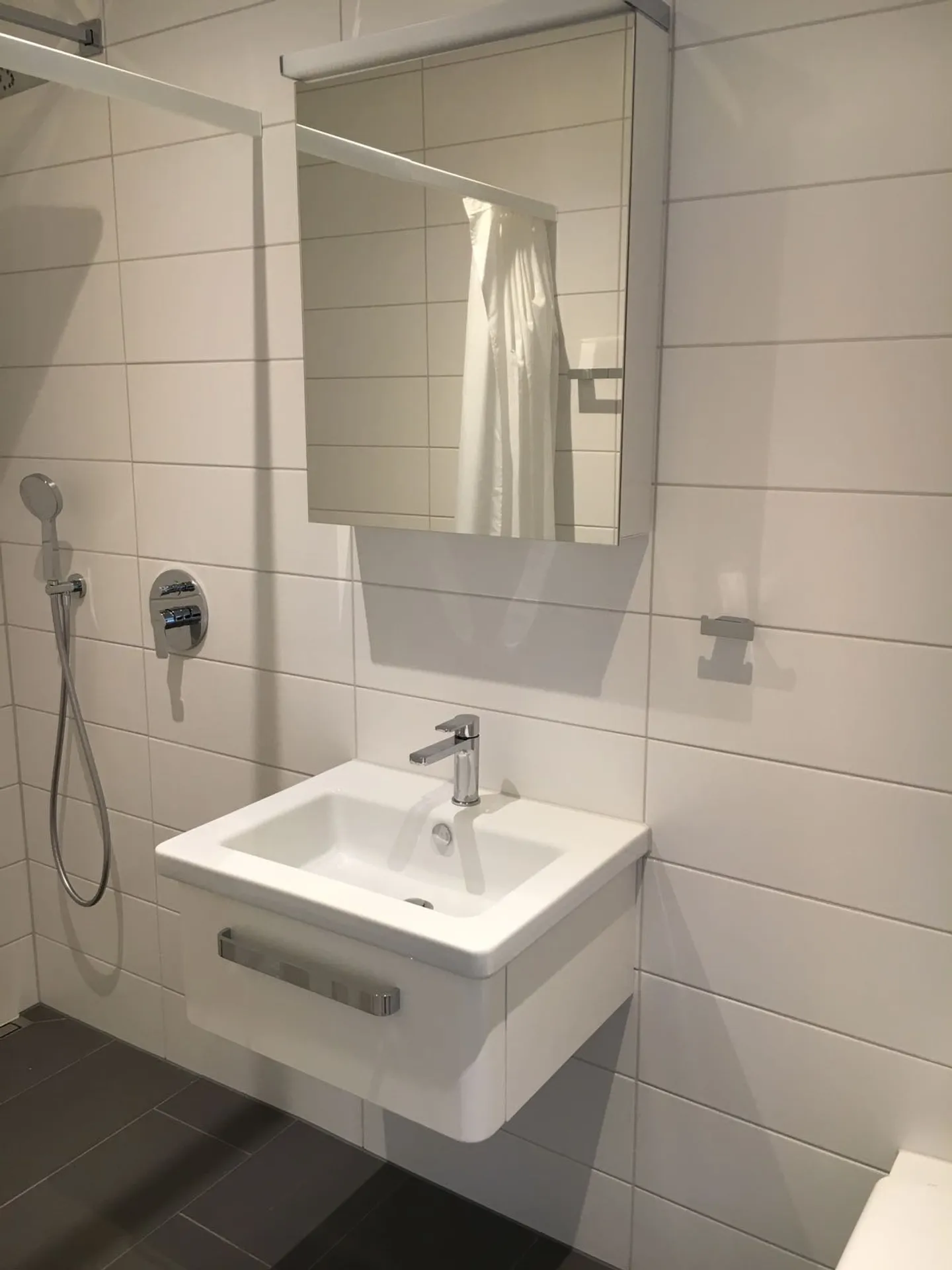 Modern 4.5-room apartment in ownership standard - Photo 10 of 15