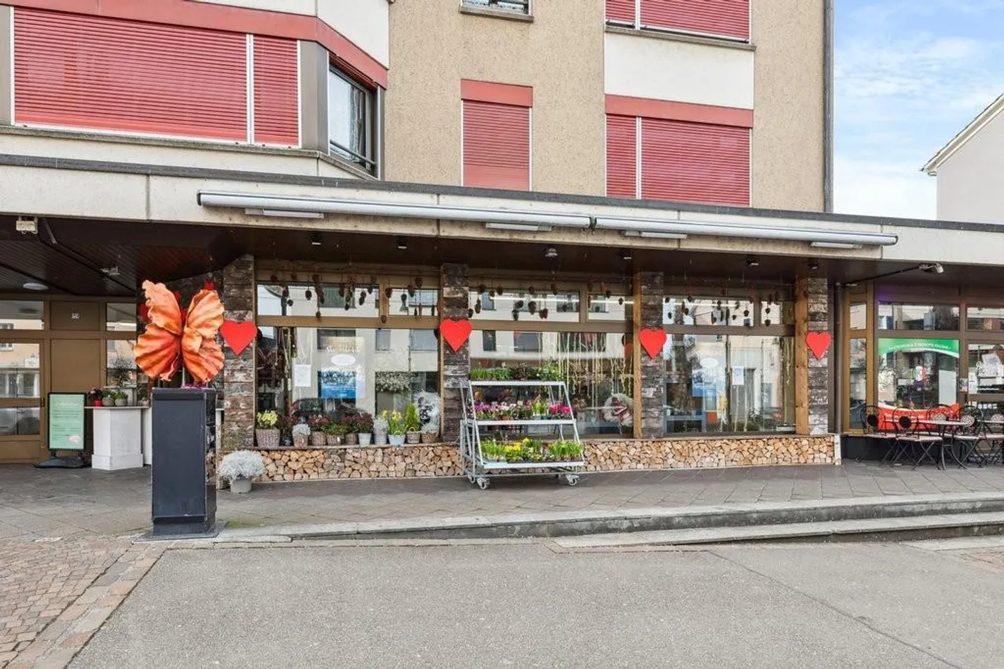 Ladenfläche im Herzen von Birsfelden - Foto 1 von 11