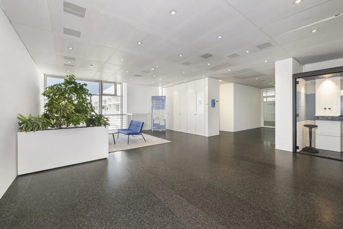 Espace de bureau, 200m2 - près de la gare SBB - Photo 2 sur 12