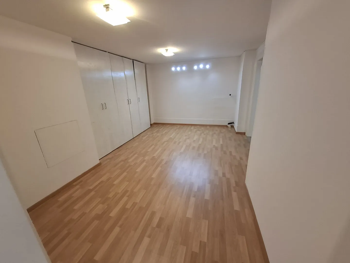 Zentrale Loftwohnung in Biel - Foto 2 von 7