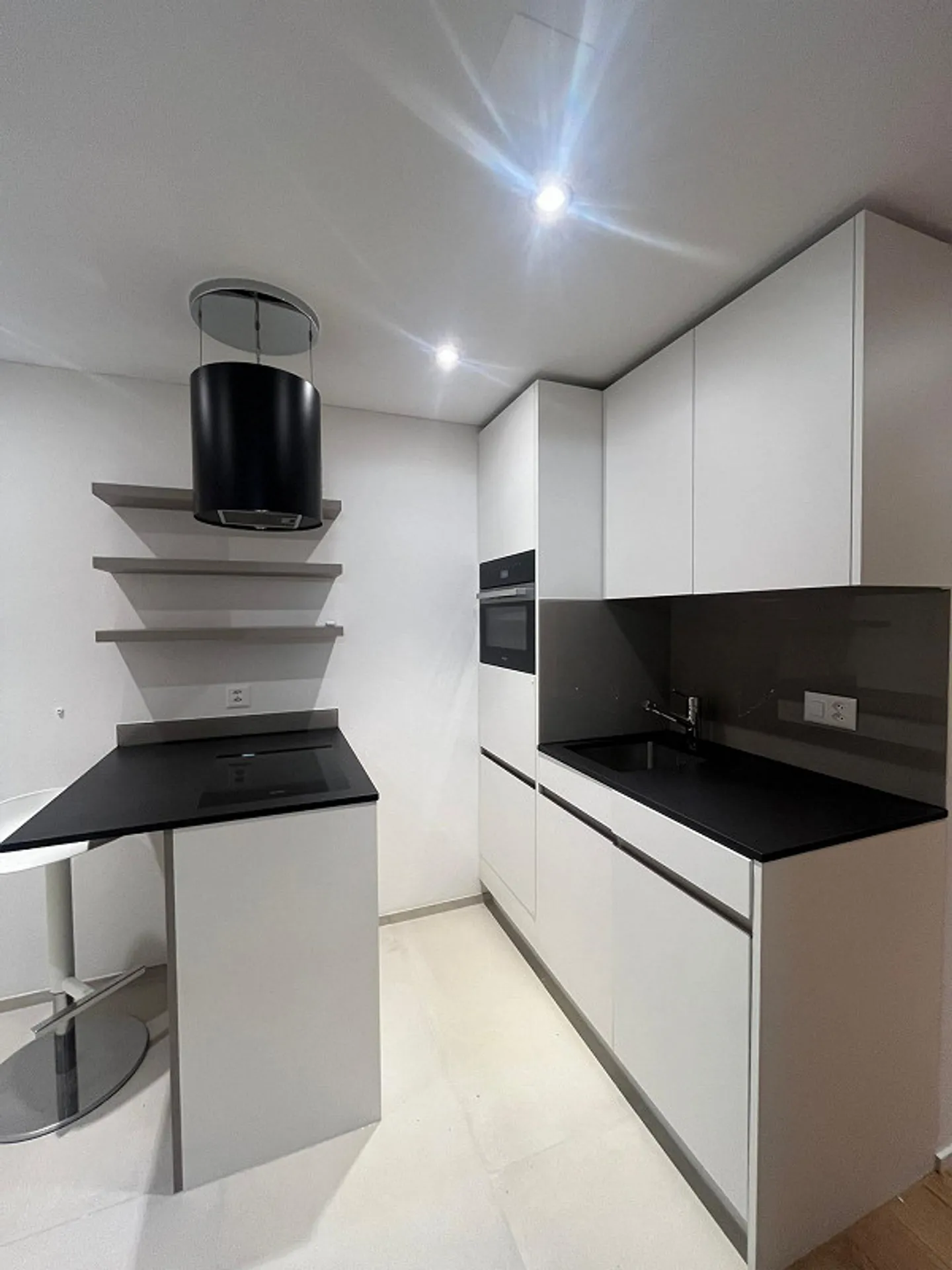 Belle appartement de 1,5 pièce entièrement rénové à louer - Photo 3 sur 12