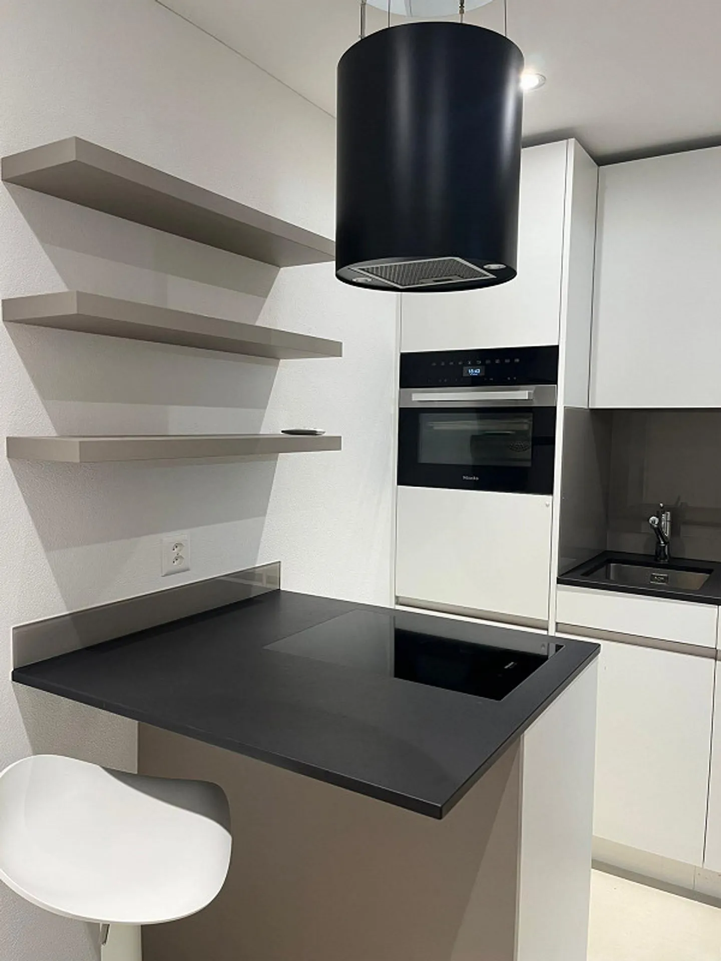 Belle appartement de 1,5 pièce entièrement rénové à louer - Photo 7 sur 12